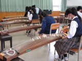 写真：琴の学習の様子2