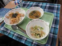 写真　給食