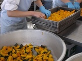 写真　給食　かぼちゃ甘煮