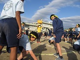 写真　借り物競争　玉入れ