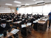写真　1年道徳授業