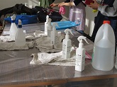 写真　消毒作業ボランティア