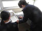 写真　2学年総合　準備風景