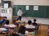 写真：2年2組の様子