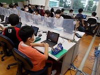 写真：4年1組の様子