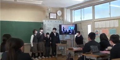 写真　英語　学校紹介ビデオ