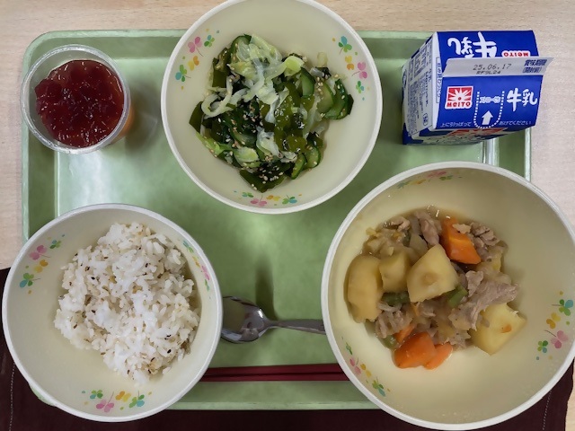 給食