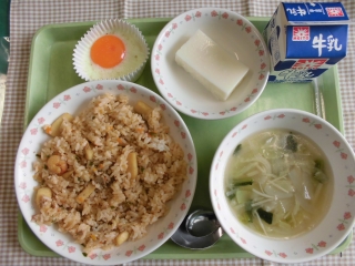 給食