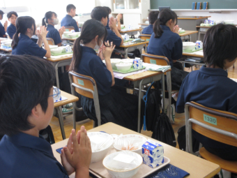 写真　給食