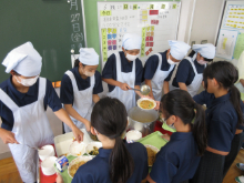 写真　給食