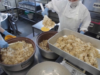 給食