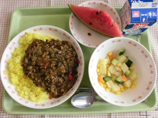 給食