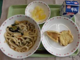 給食