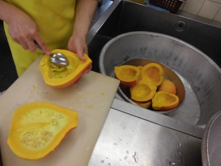 給食