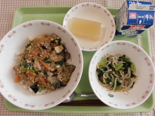 給食