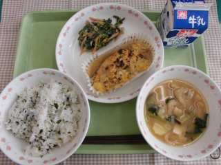 給食