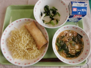 給食