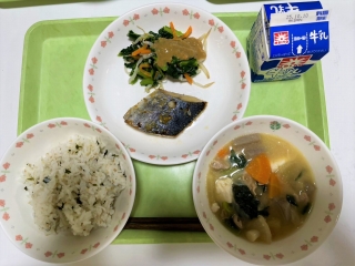 給食