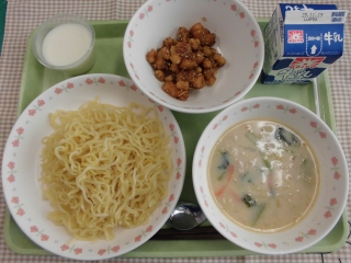 給食