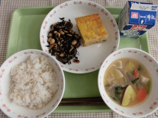 給食