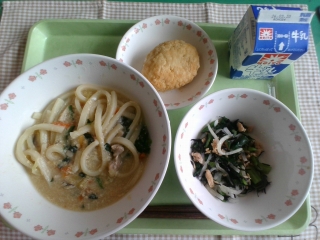 給食