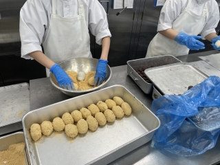 給食