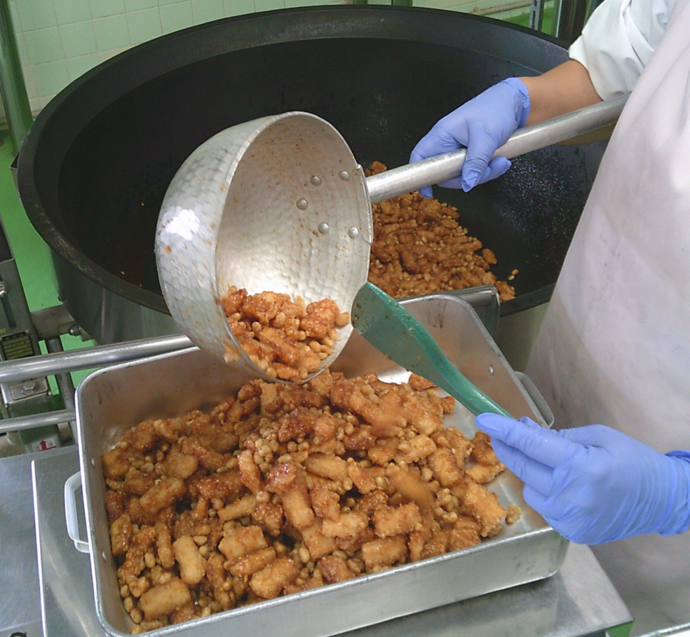 いかと大豆の甘辛揚げの調理写真