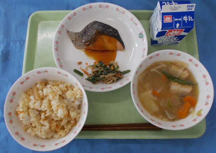 4月13日給食の写真