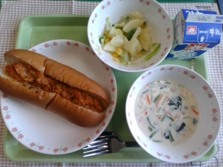 給食