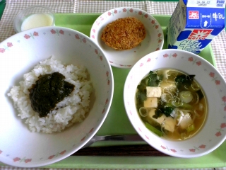 給食
