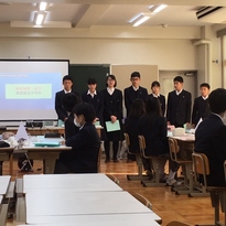 写真：交流会の様子1