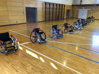 写真：競技用車いす
