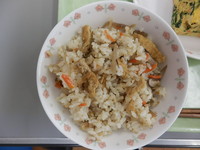 写真：かやくご飯