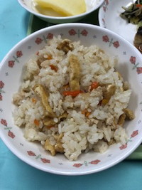 写真：こぎつねご飯
