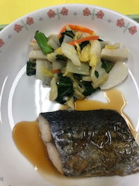写真：さわらの照り焼き　おひたし