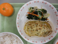 写真：たらの味噌マヨネーズ焼き　からしあえ　みかん