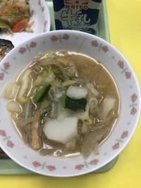 写真：具だくさん味噌汁