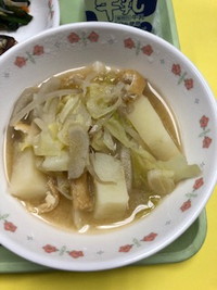 写真：具だくさん味噌汁