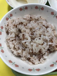 写真：赤米入りご飯