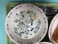 写真：青菜のクリームスープ