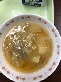 写真：具だくさん味噌汁