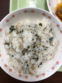 写真：じゃこわかめご飯