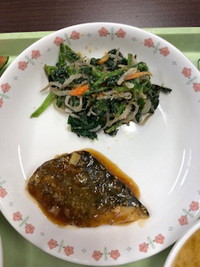写真：鰆の香味焼　胡麻あえ