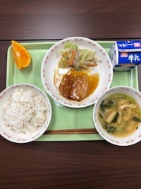 写真：5月15日の給食