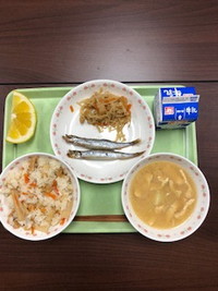 写真：5月8日の給食