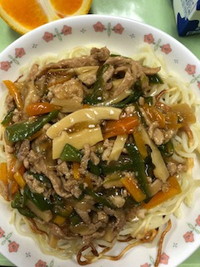 写真：チンジャオロース麺