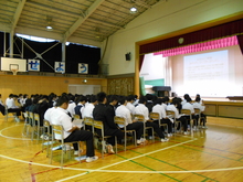 進路説明会の様子です