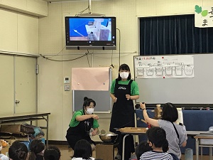 蚕学習の様子3