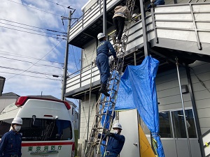 見学の様子3