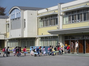 登校